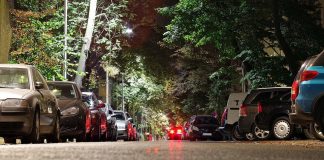 Kradzieże samochodów z zastraszaniem nową plagą w Toronto