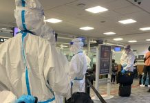 Z Twittera: Nie przestrasz się na lotnisku Pearsona, to tylko Chińczycy…