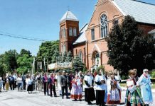 Król: Boże Ciało w Brantford