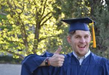 Rząd darował studentom zwrot części CERB