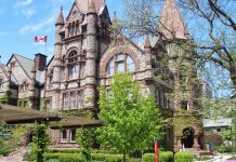 Niezaszczepiony profesor zwolnił się z UofT i wyjechał do Szwecji