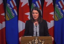 Premier Alberty: Zmienimy Kodeks Praw Człowieka, by dyskryminacja niezaszczepionych była nielegalna