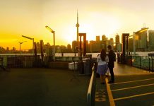 Dwóch zatrzymanych w związku z ładunkiem wybuchowym na terminalu promowym w Toronto