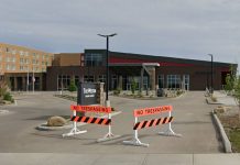 6,7 miliona dolarów za pokoje do kwarantanny, z których skorzystało 15 podróżnych,