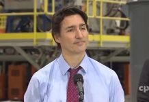 Biuro Trudeau przeprosiło premiera Saskatchewanu Scotta Moe za wykreślenie go z listy gości