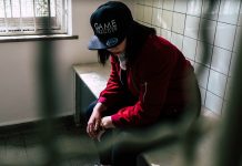 Zmiany w systemie zwolnień za kaucją są niezbędne