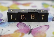 Szkoła promująca zmianę płci