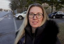 Rodzice protestują przed szkołą w Mississaudze