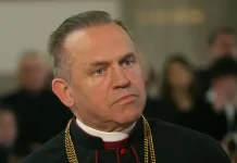 Nie znaleziono dowodów na pedofilię ks. Jankowskiego