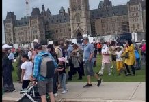 Duża demonstracja przeciwko ideologii gender w Ottawie