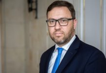 Iskrzy w stosunkach polsko-ukraińskich. Ukraińskie MSZ wezwało na dywanik polskiego ambasadora