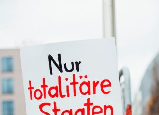 Z cyklu: TOTAMTKI – CZEKOLADA Z PROSA