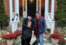 Justin Trudeau przebrał swoje dziecko na Halloween jako osobę ze ściętą głową
