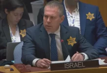 Ambasador Izraela przy ONZ przypiął żółtą gwiazdę Dawida