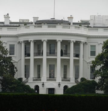 Trump wstrzymuje nowe sankcje przeciwko Rosji. Waszyngton zmienia kurs wobec Moskwy?