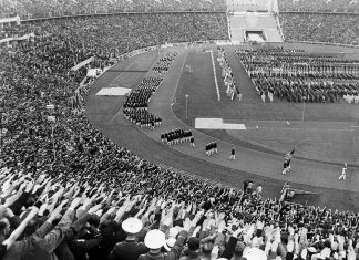 MICHALKIEWICZ: Francja ściągnęła dessous