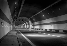 Tunel przez całe miasto od Scarborough do Brampton?