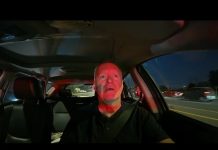 Dlaczego Trudeau jest przyspawany do stołka