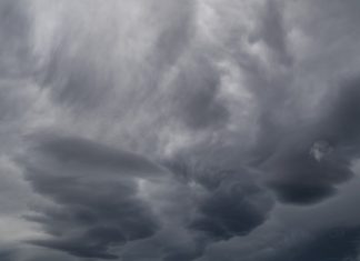 Michalkiewicz: Burze światowe i grajdołowe