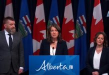 Alberta pokazuje Ottawie środkowy palec