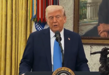 Trump: Odbyłem bardzo produktywną rozmowę z premierem Carneyem