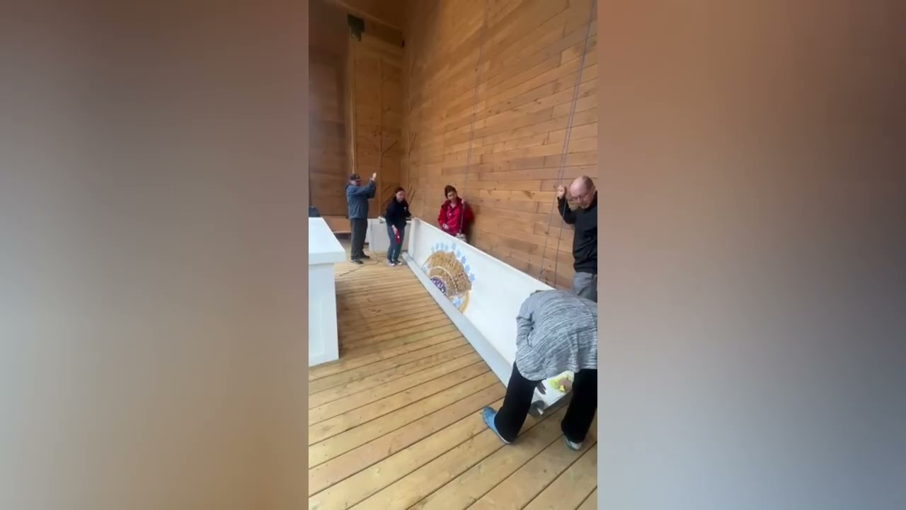 W Katedrze pod Sosnami zawisł obraz Królowej Polski