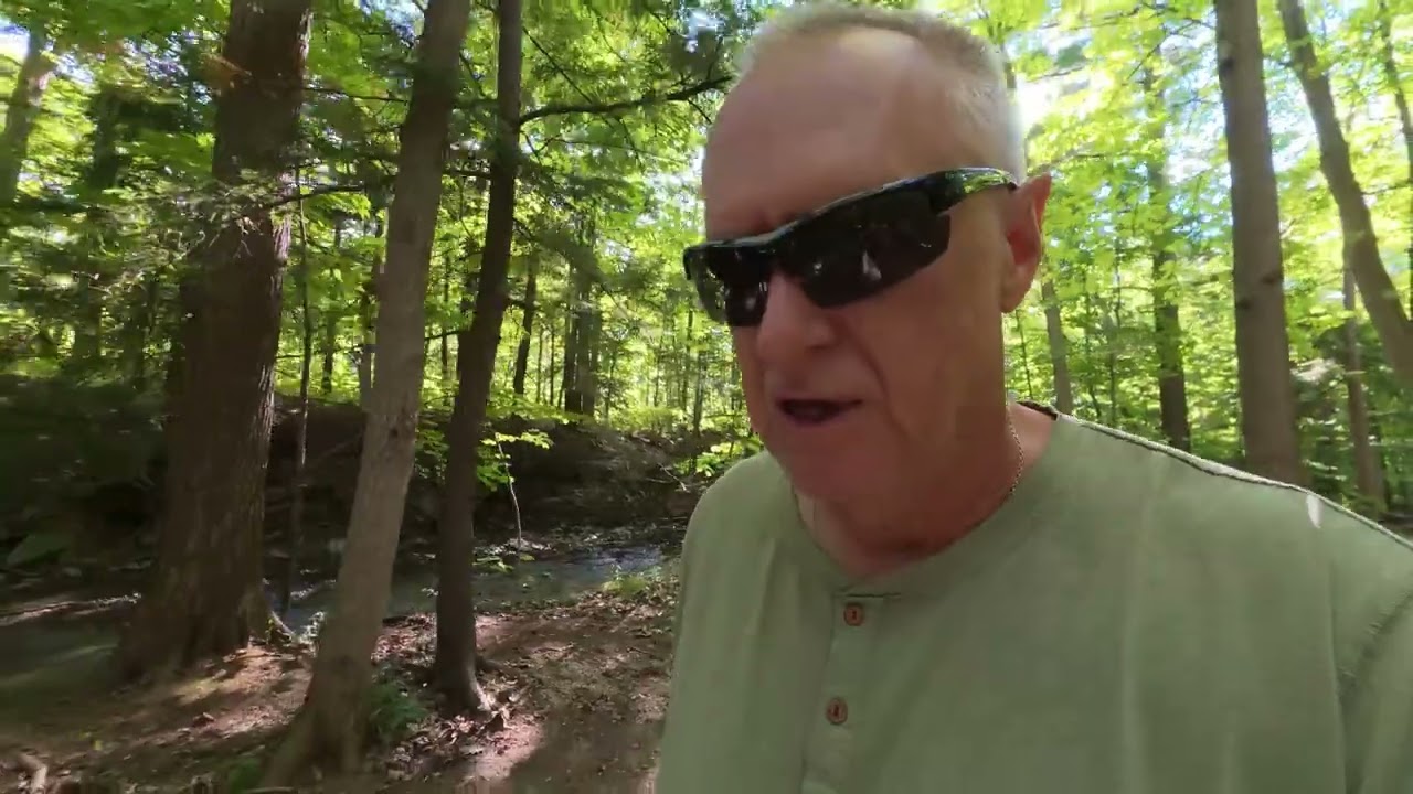 W dzisiejszych czasach musimy być bardzo podejrzliwi – komentuje Andrzej Kumor