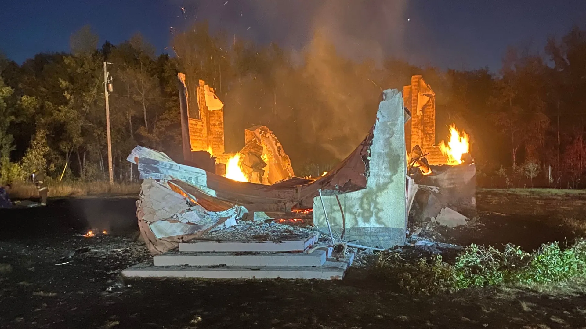 W Albercie spalono kolejny kościół