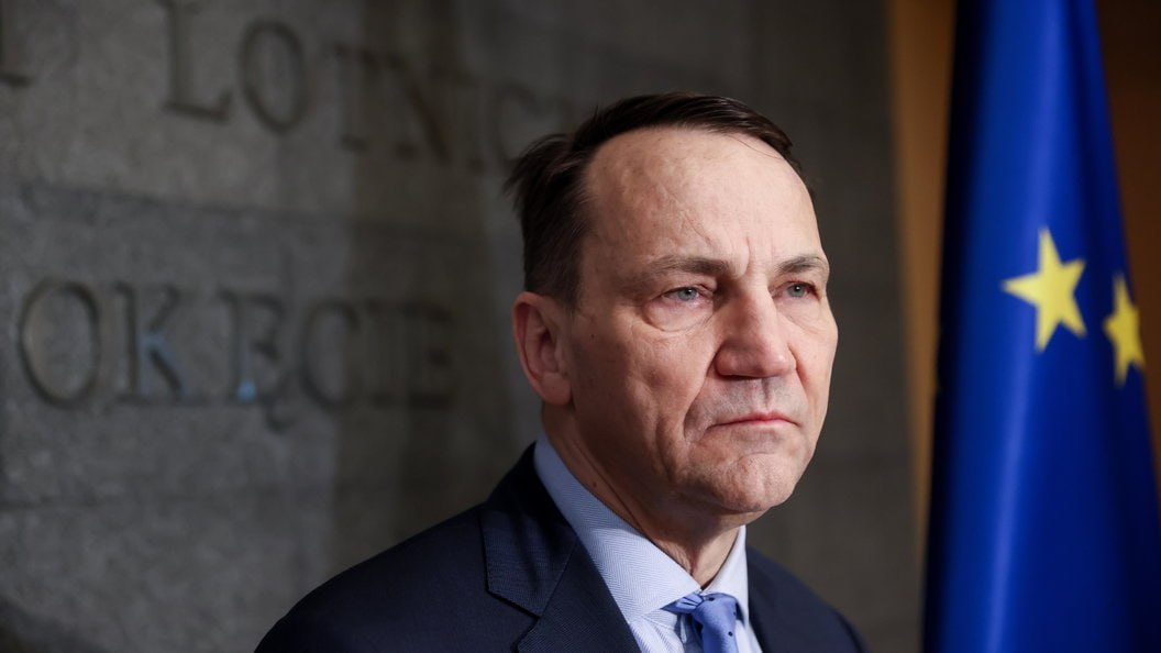 Sikorski eskaluje napięcie z Rosją. Ławrow: to histeria