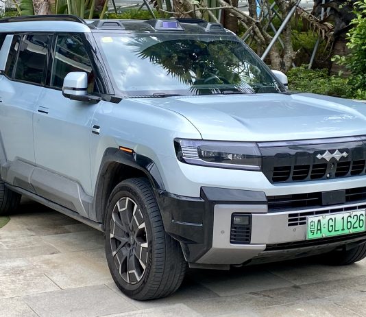 Rosyjski kanał ostrzega przed zdolnościami szpiegowskimi wbudowanymi w nowoczesne samochody