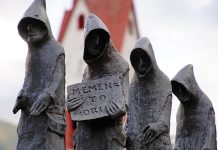 Cezary Boryszewski: Meditatio mortis, Dlaczego codziennie powinniśmy myśleć o śmierci?