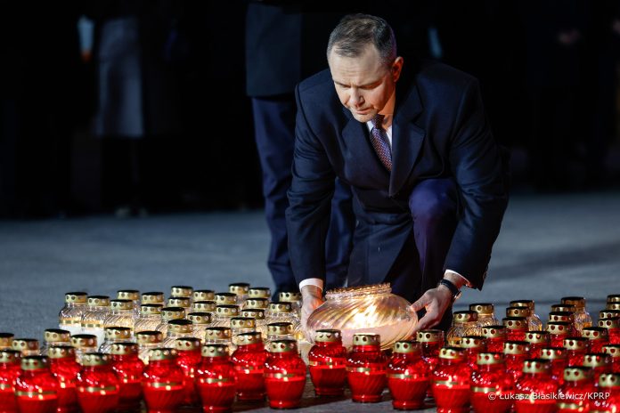 002_Prezydent_Karol_Nawrocki_Swiatlo Wolnosci 44_rocznica_stanu_wojennego_w_Polsce _20251213__B_15051