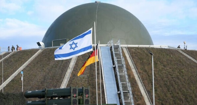 Izraelski system antyrakietowy chroni niebo nad Berlinem
