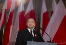 Zwycięskie dobrze zorganizowane polskie Powstanie – wzmocniło polską armię łupem wojennym