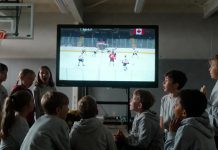 Doug Ford: Hokej ważniejszy od nauki