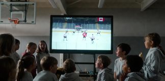 Doug Ford: Hokej ważniejszy od nauki