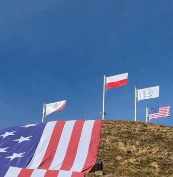 Ambasador USA na Kopcu Kościuszki