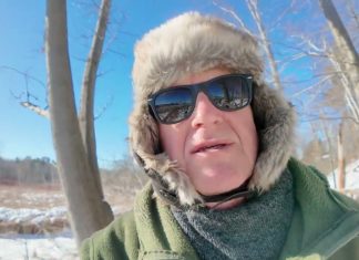 Wspólne chodzenie do burdelu cementuje system