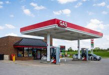 Kanada zawiesi podatek akcyzowy na benzynę i olej napędowy do Dnia Pracy