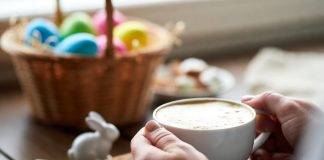 Psychologia w codziennym życiu: Jak zadbać o siebie i relacje w czasie świąt?