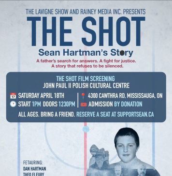 Pokaz filmu opisującego historię utraty syna przez rodzinę Hartmanów po przymusowej szczepionce na Covid.