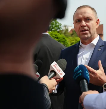 Nawrocki krytykuje decyzję Zełeńskiego – zaproponuje kapitule odebranie Zełeńskiemu “Orła Białego”