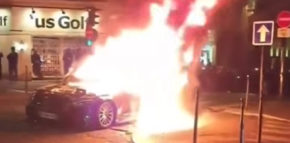 Klasyczny paryski chaos po piłce…