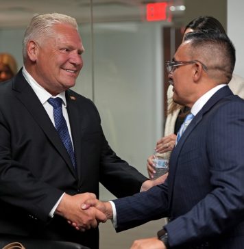 Doug Ford w USA