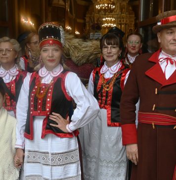 Wątróbski: Niedziela Kadzidlańska – święto chleba, rolników i kurpiowskiej pamięci