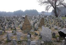 Żydzi z pretensjami o polską pamięć. Katolicyzacja Treblinki?