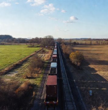 Chiny wyprzedziły Niemcy – są już największym dostawcą towarów do Polski