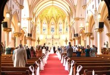 Po raz pierwszy młodzi Kanadyjczycy okazują się bardziej religijni od swoich rodziców