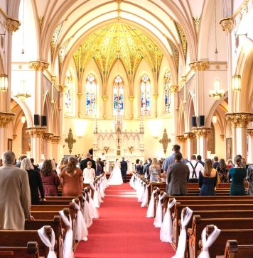 Po raz pierwszy młodzi Kanadyjczycy okazują się bardziej religijni od swoich rodziców