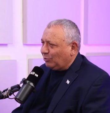 Kandydat opozycji izraelskiej zaprzecza by Iran był bliski bomby